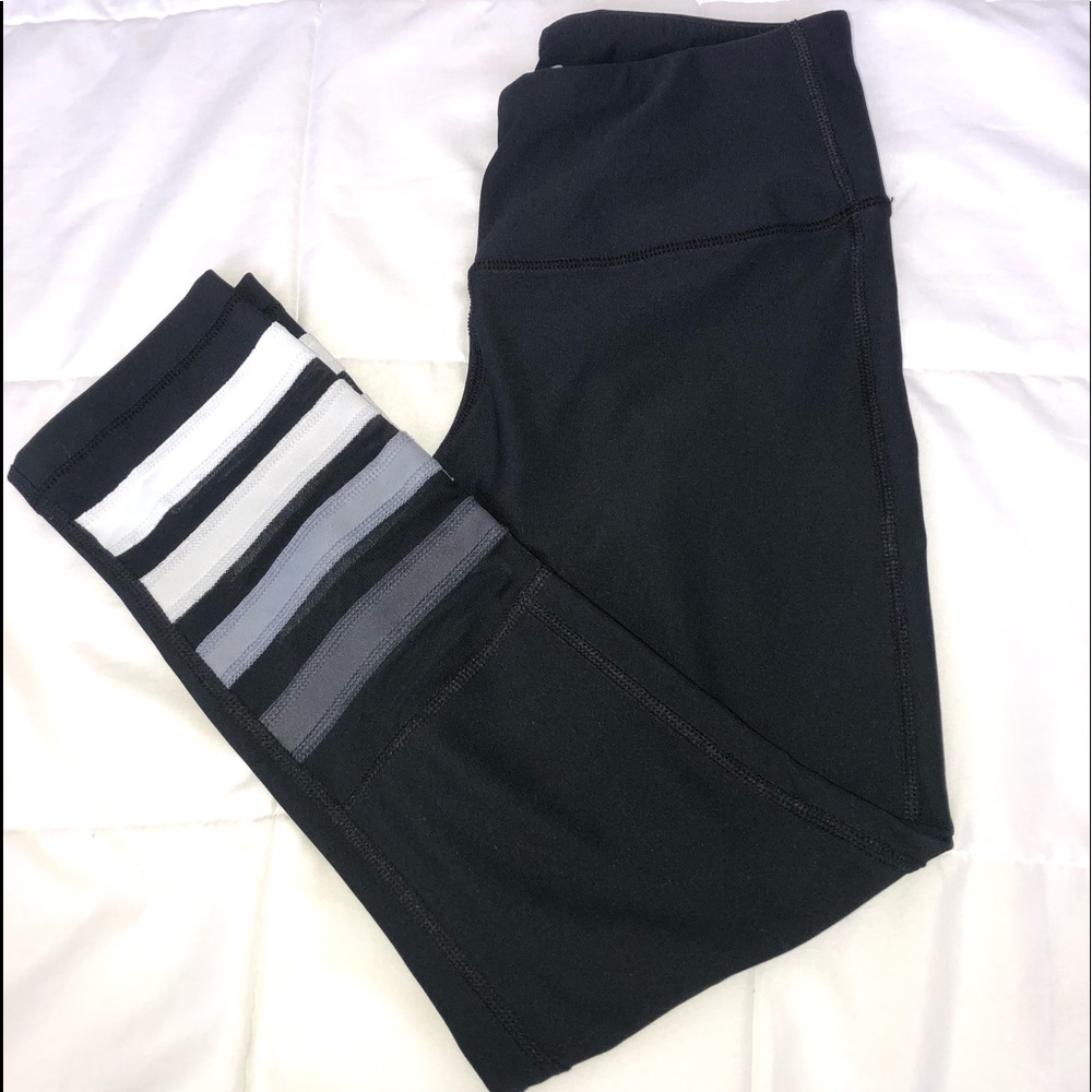 Cropped Black Gym Leggings
